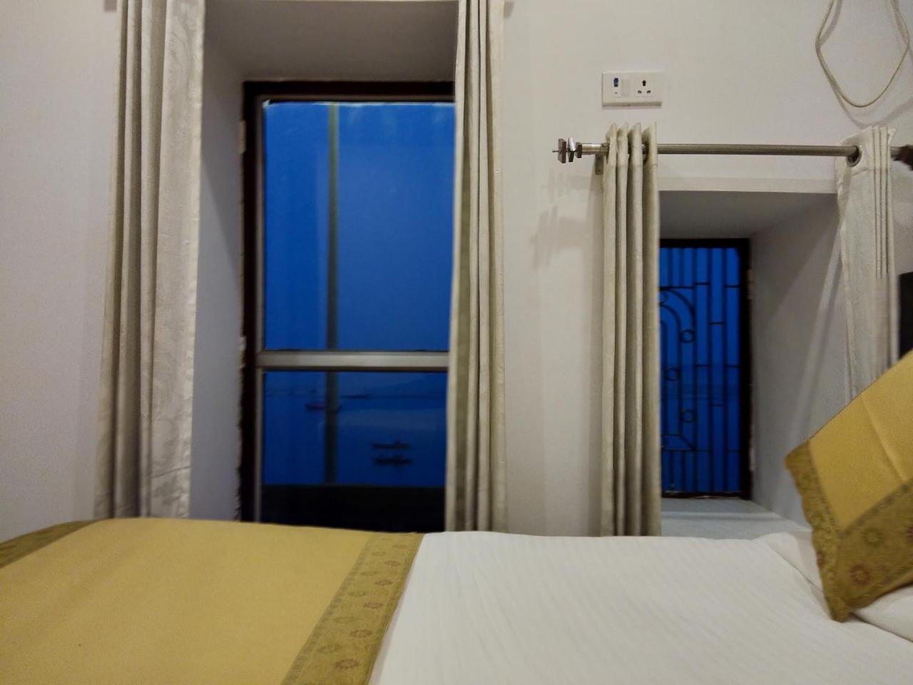 Dwivedi Hotels Hotel Elena Varanasi Exterior foto